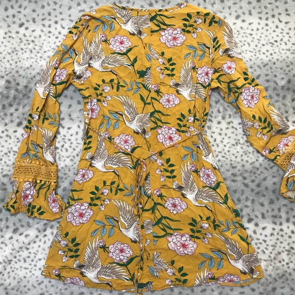 Crane and Floral Print Flare Sleeve Dress - Picture 4 of 6